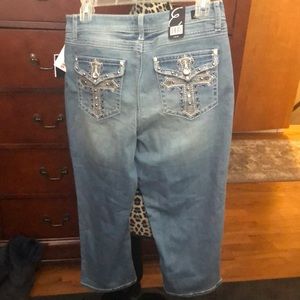 New W/Tags Earl Jeans